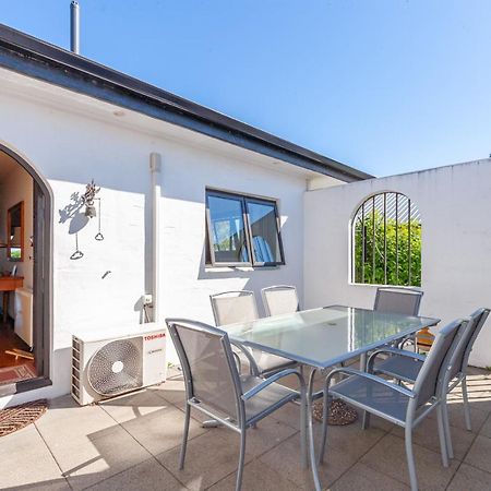 Lakefront Villa - Waitahanui Holiday Home 外观 照片