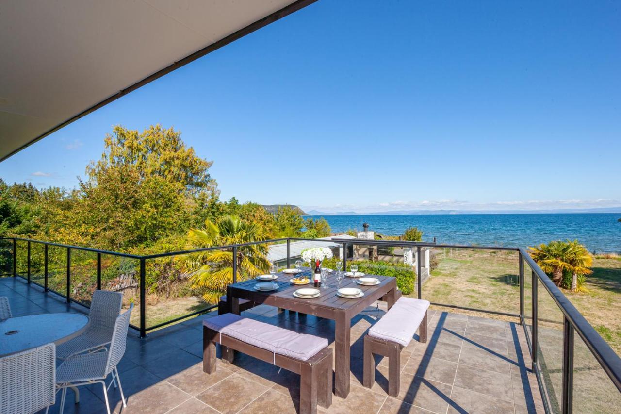 Lakefront Villa - Waitahanui Holiday Home 外观 照片