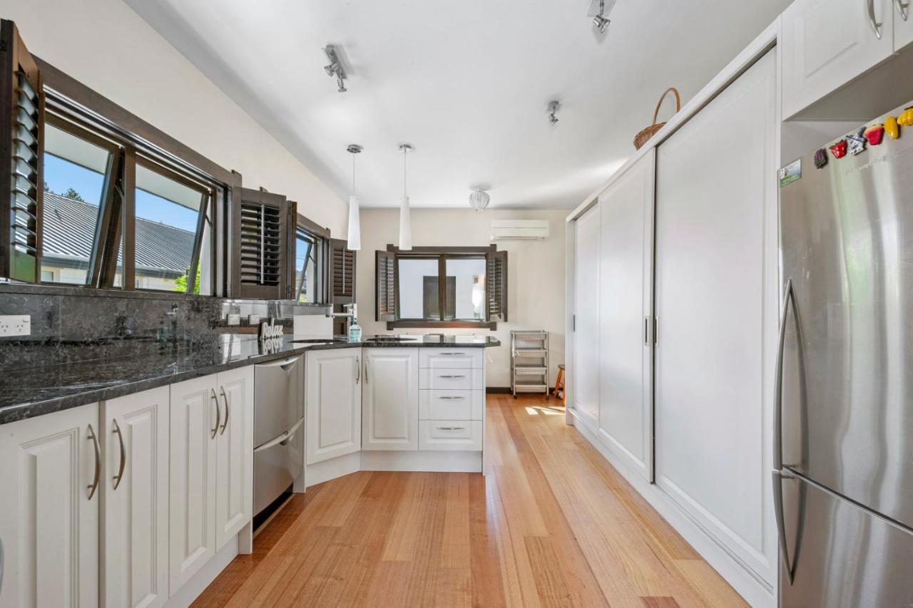 Lakefront Villa - Waitahanui Holiday Home 外观 照片